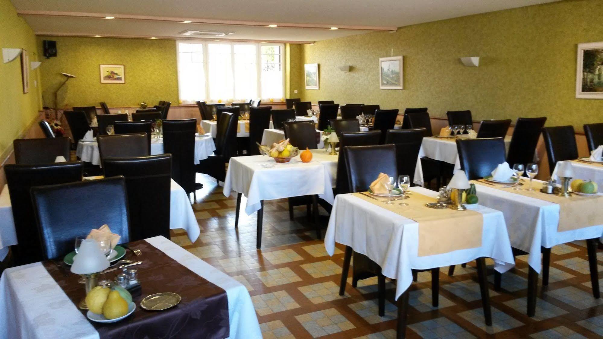 Hotel De L'Agriculture Decize Kültér fotó